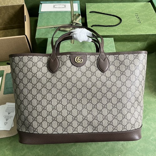 グッチ ショルダーバッグ