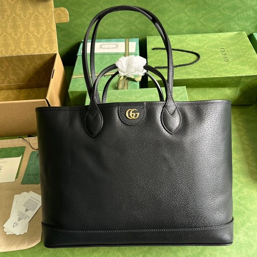 グッチ ショルダーバッグ