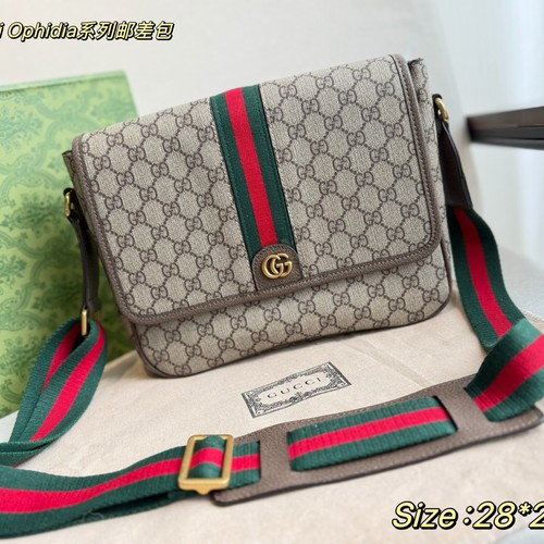 グッチ ショルダーバッグ
