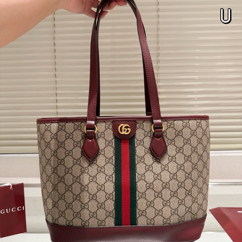 グッチ ショルダーバッグ