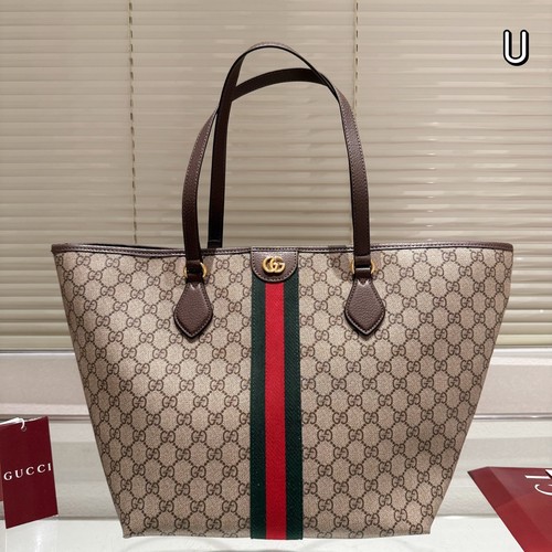 グッチ ショルダーバッグ