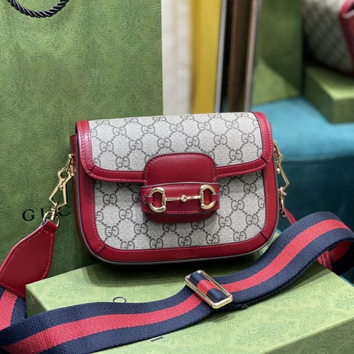 グッチ ショルダーバッグ