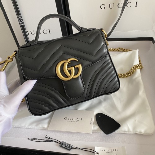 グッチ ショルダーバッグ
