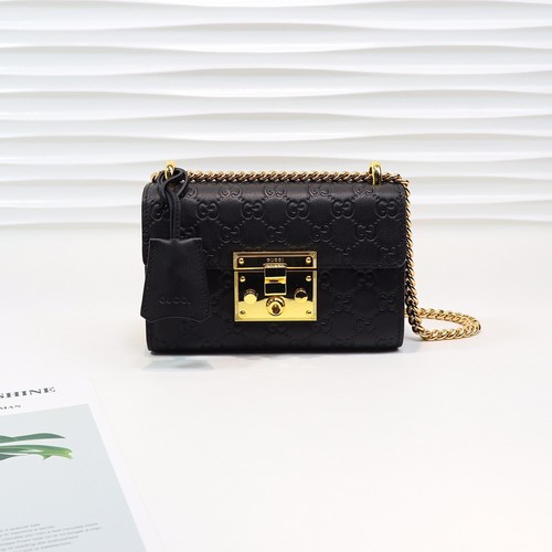 グッチ ショルダーバッグ