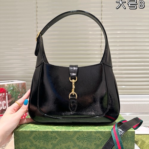 グッチ ショルダーバッグ