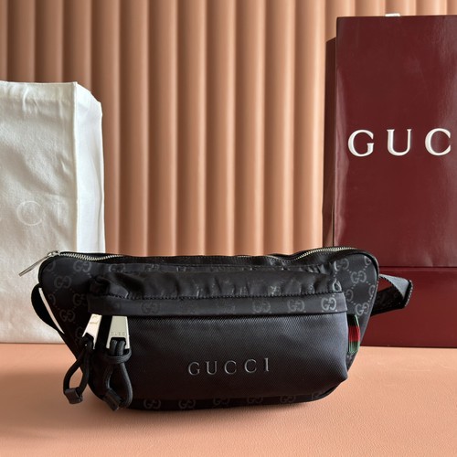 グッチ ショルダーバッグ