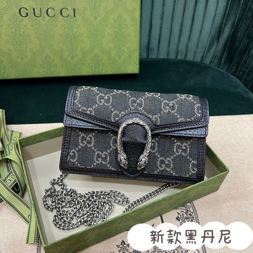 グッチ ショルダーバッグ