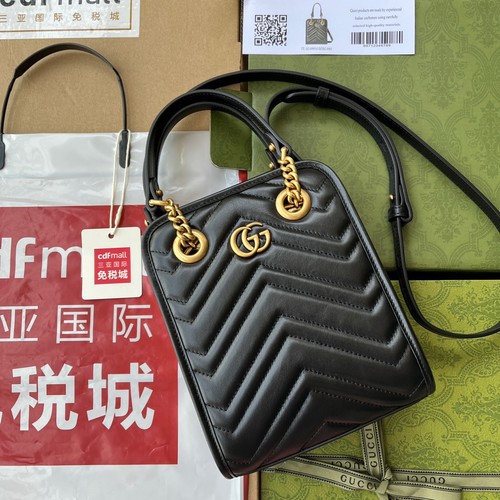グッチ ショルダーバッグ