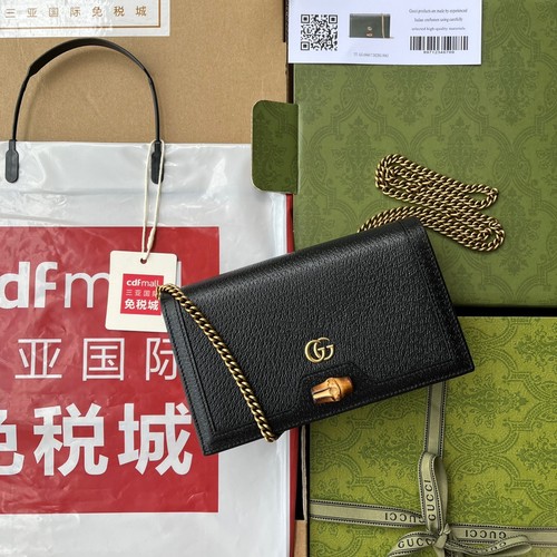 グッチ ショルダーバッグ