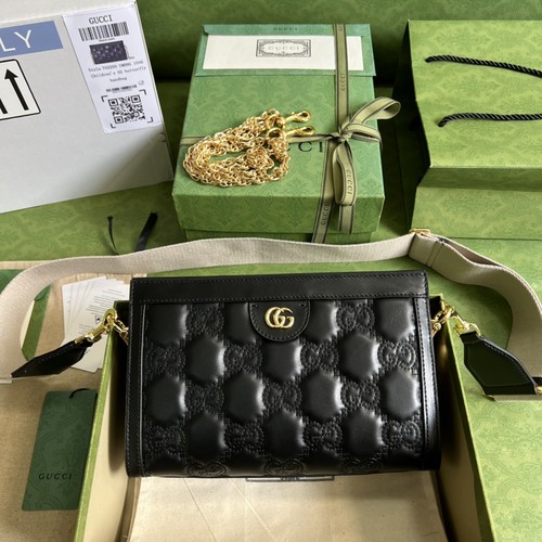 グッチ ショルダーバッグ