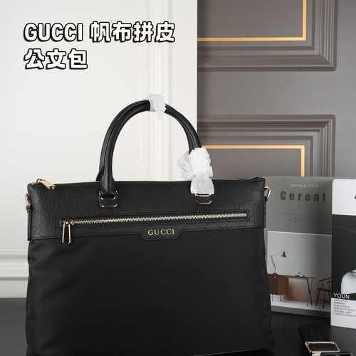 グッチ ショルダーバッグ