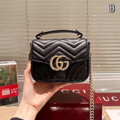 グッチ ショルダーバッグ