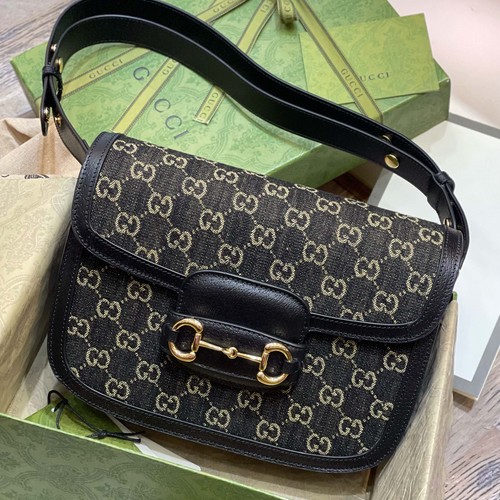 グッチ ショルダーバッグ