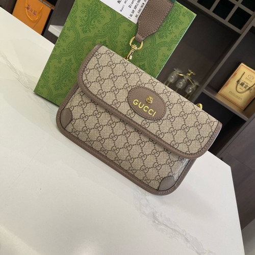 グッチ ショルダーバッグ