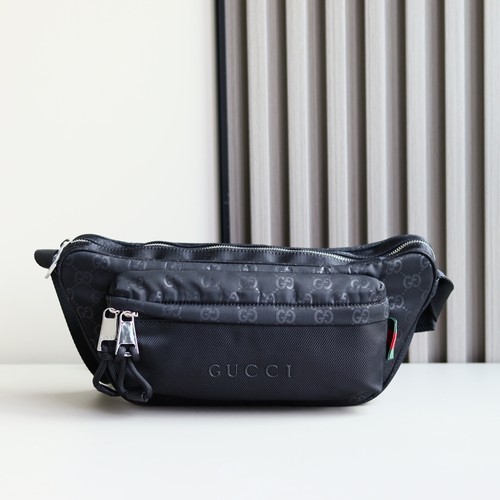 グッチ ショルダーバッグ