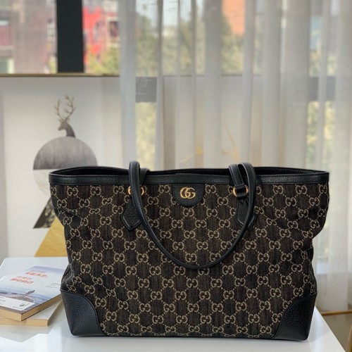 グッチ ショルダーバッグ