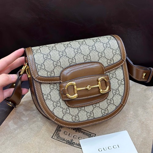グッチ ショルダーバッグ