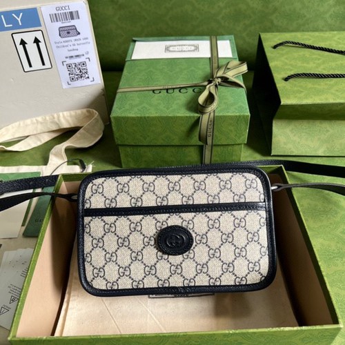 グッチ ショルダーバッグ