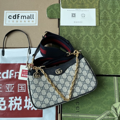 グッチ ショルダーバッグ