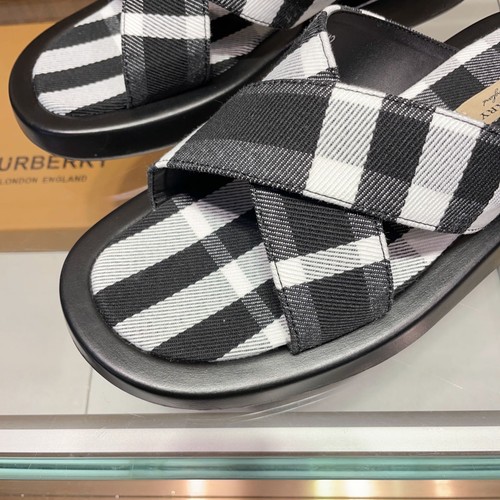 バーバリー ス 靴