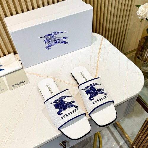 バーバリー ス 靴