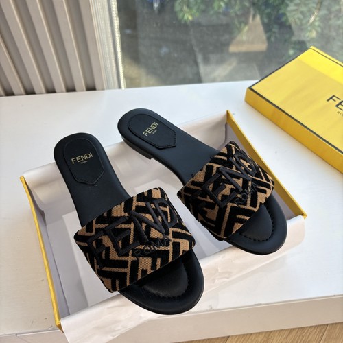 フェンディ 靴