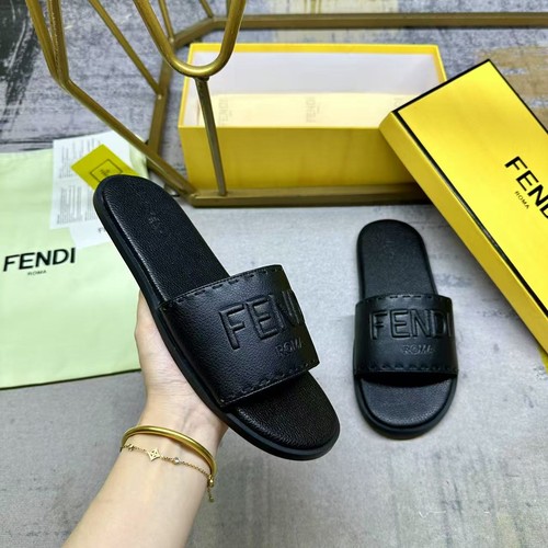 フェンディ 靴
