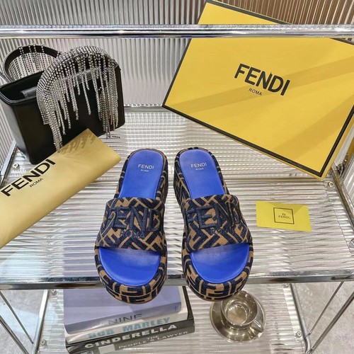フェンディ 靴