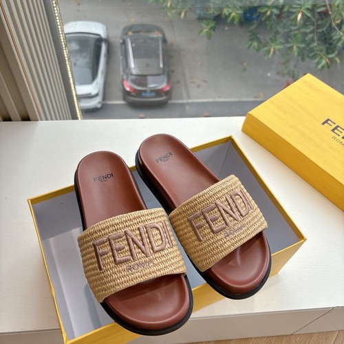 フェンディ 靴