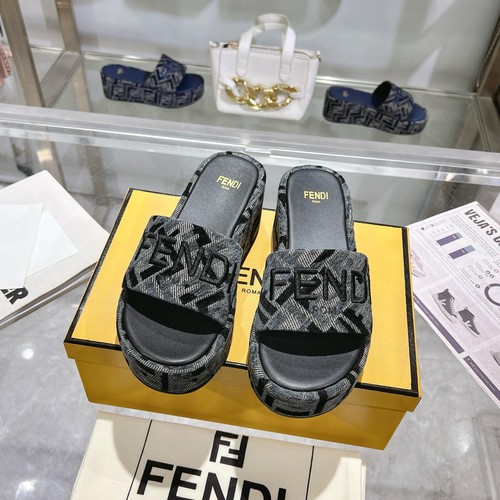 フェンディ 靴