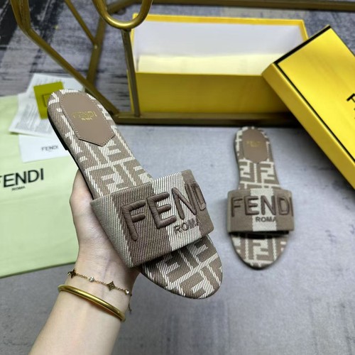 フェンディ 靴