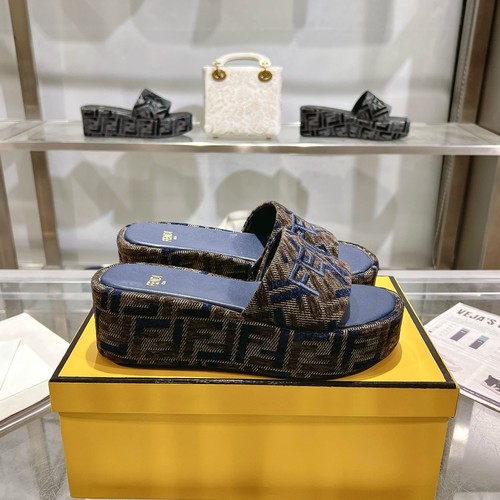 フェンディ 靴