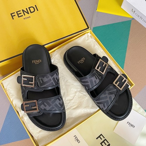 フェンディ 靴