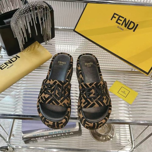 フェンディ 靴