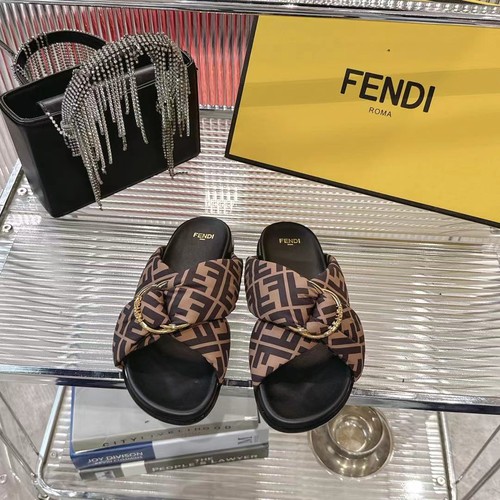 フェンディ 靴