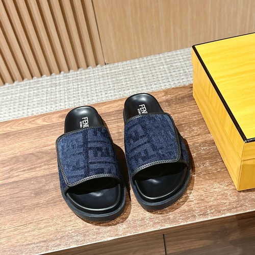 フェンディ 靴