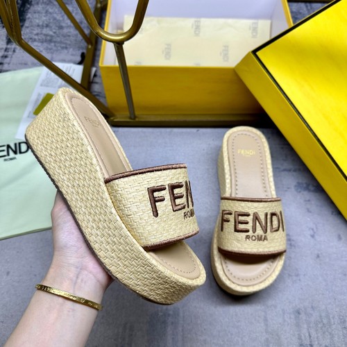 フェンディ 靴