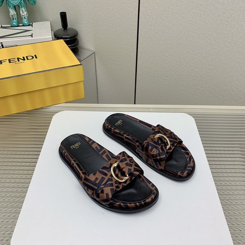 フェンディ 靴