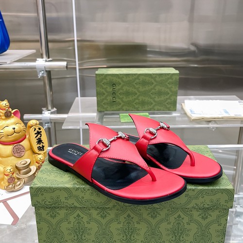 グッチ スリッパ
