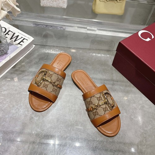 グッチ スリッパ
