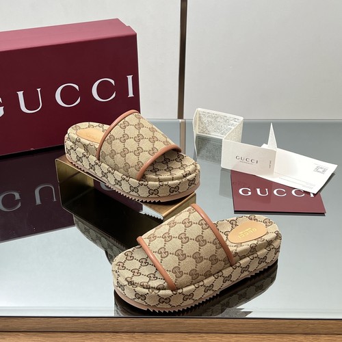 グッチ スリッパ