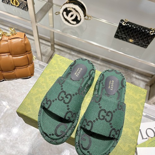 グッチ スリッパ