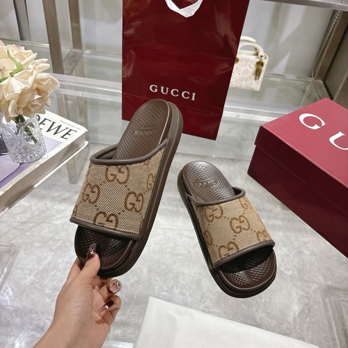 グッチ スリッパ
