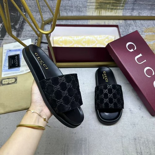 グッチ スリッパ
