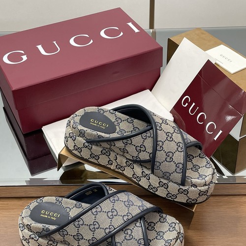 グッチ スリッパ