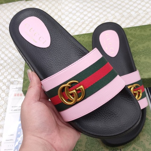 グッチ スリッパ