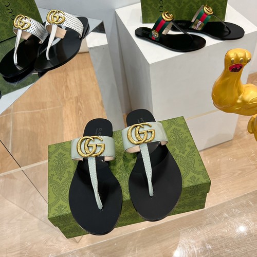 グッチ スリッパ