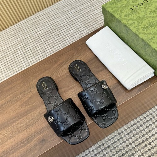 グッチ スリッパ