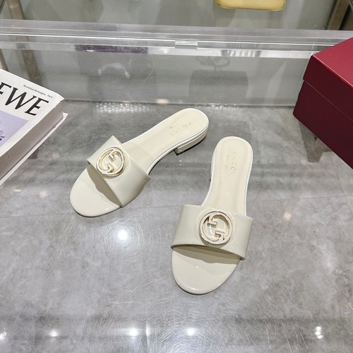 グッチ スリッパ