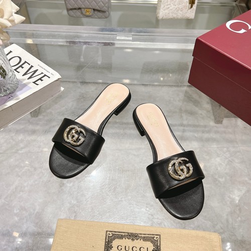 グッチ スリッパ